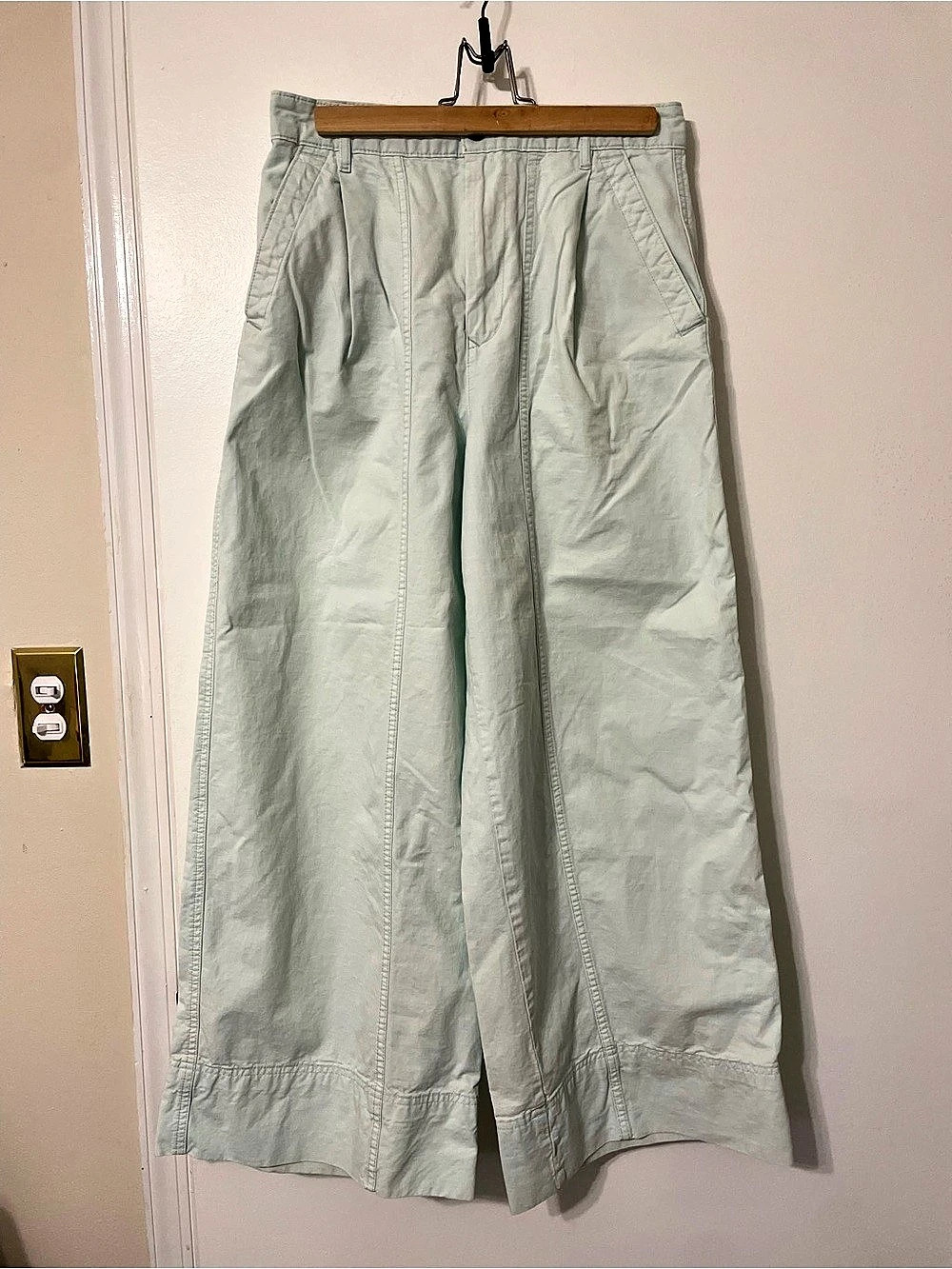Wide Leg Pants in Green